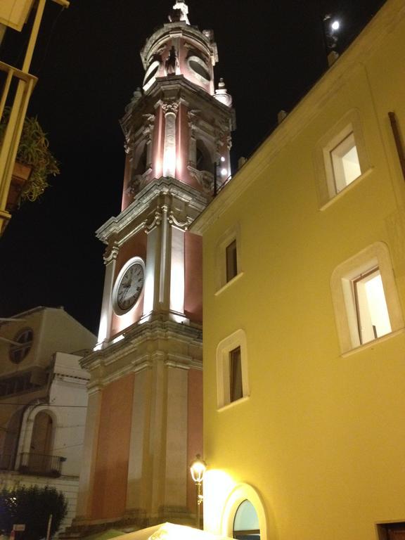 Appartamento Fronte al Porto Salerno Esterno foto